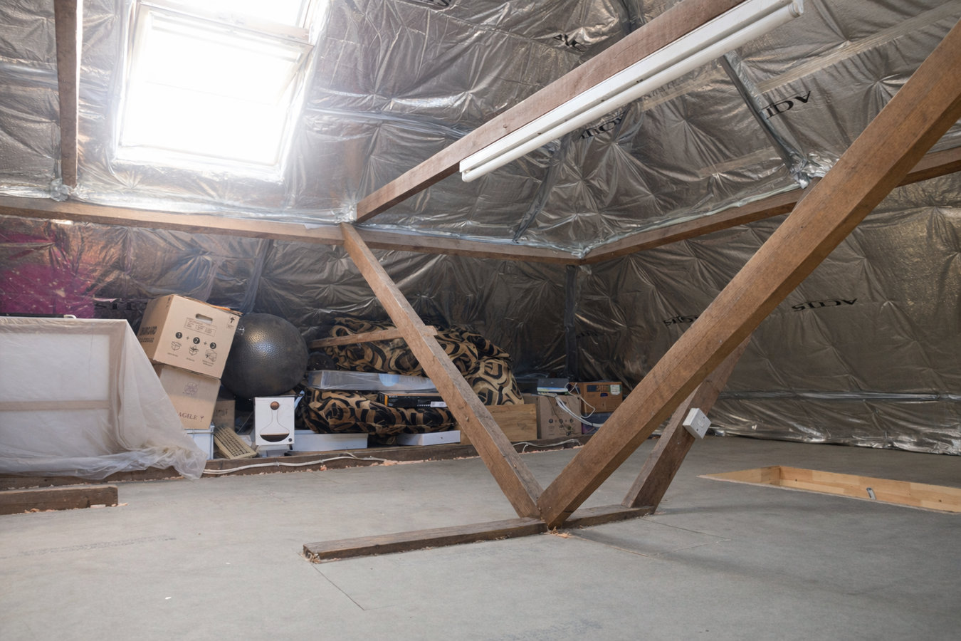 Attic insulation in Lynwood, CA